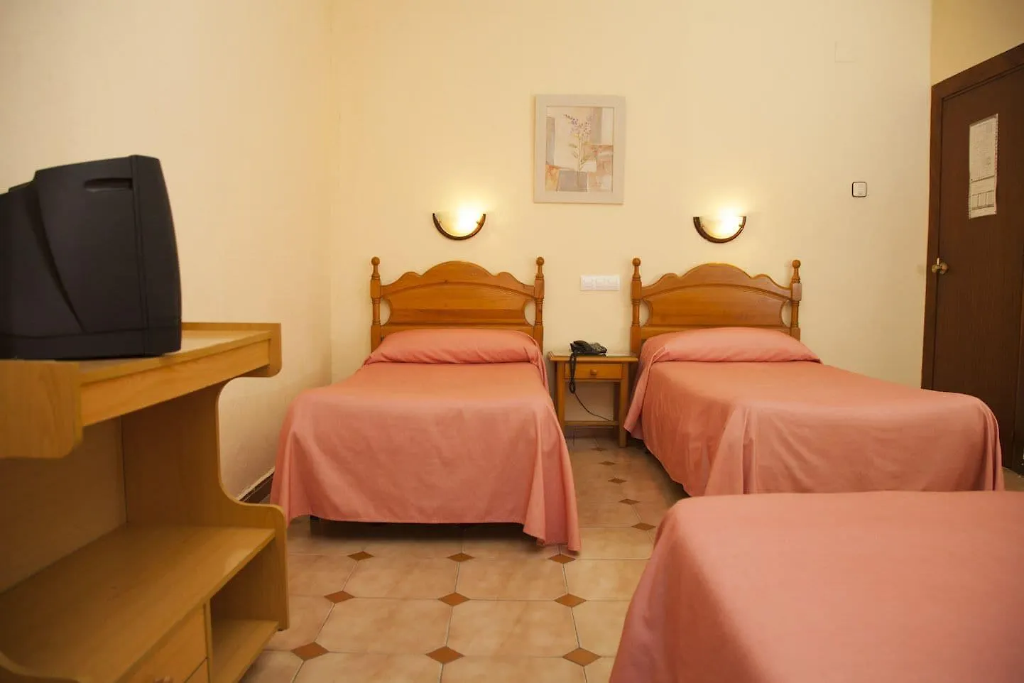 Guest house Hostal Paris La Linea de la Concepcion