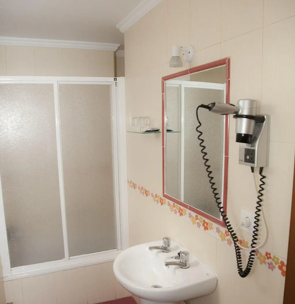 Hostal Paris La Linea de la Concepcion 0*,