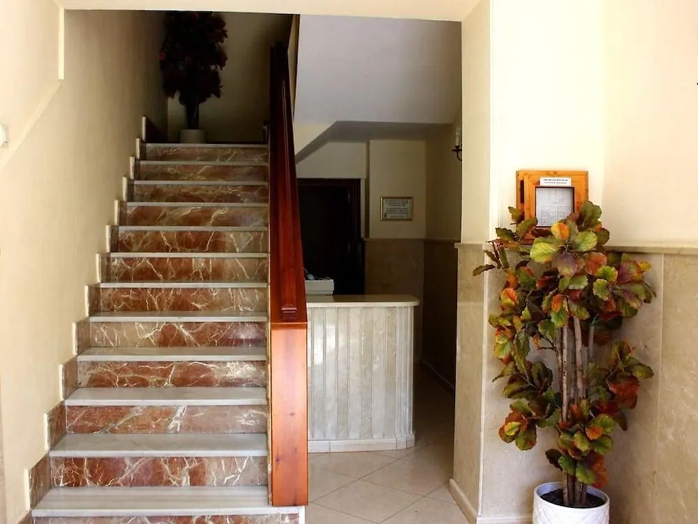 Hostal Paris La Línea de la Concepción İspanya